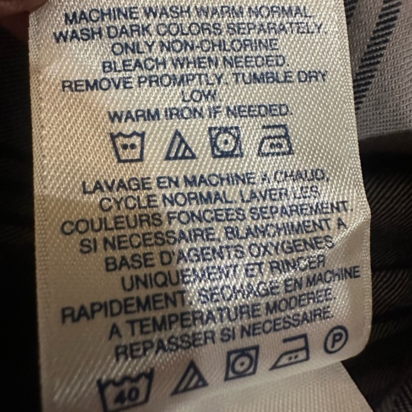 LANDS’ END MENS BLUE & GRAY TRADITIONAL FIT PLAID SHIRT WITH BUTTONED POCKETS - Picture 7 of 9